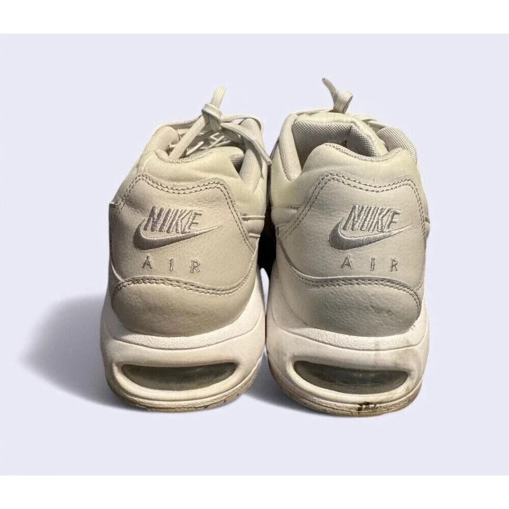Women’s Nike Air Max Command Size 11